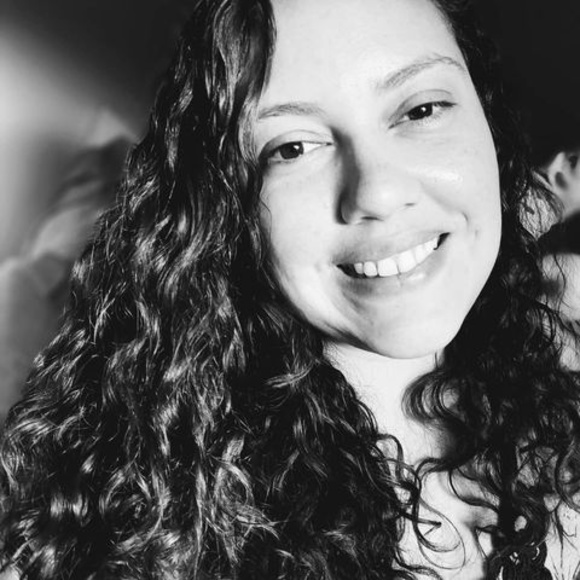 Meet your Posher, Mariana - Picture 1 of 1